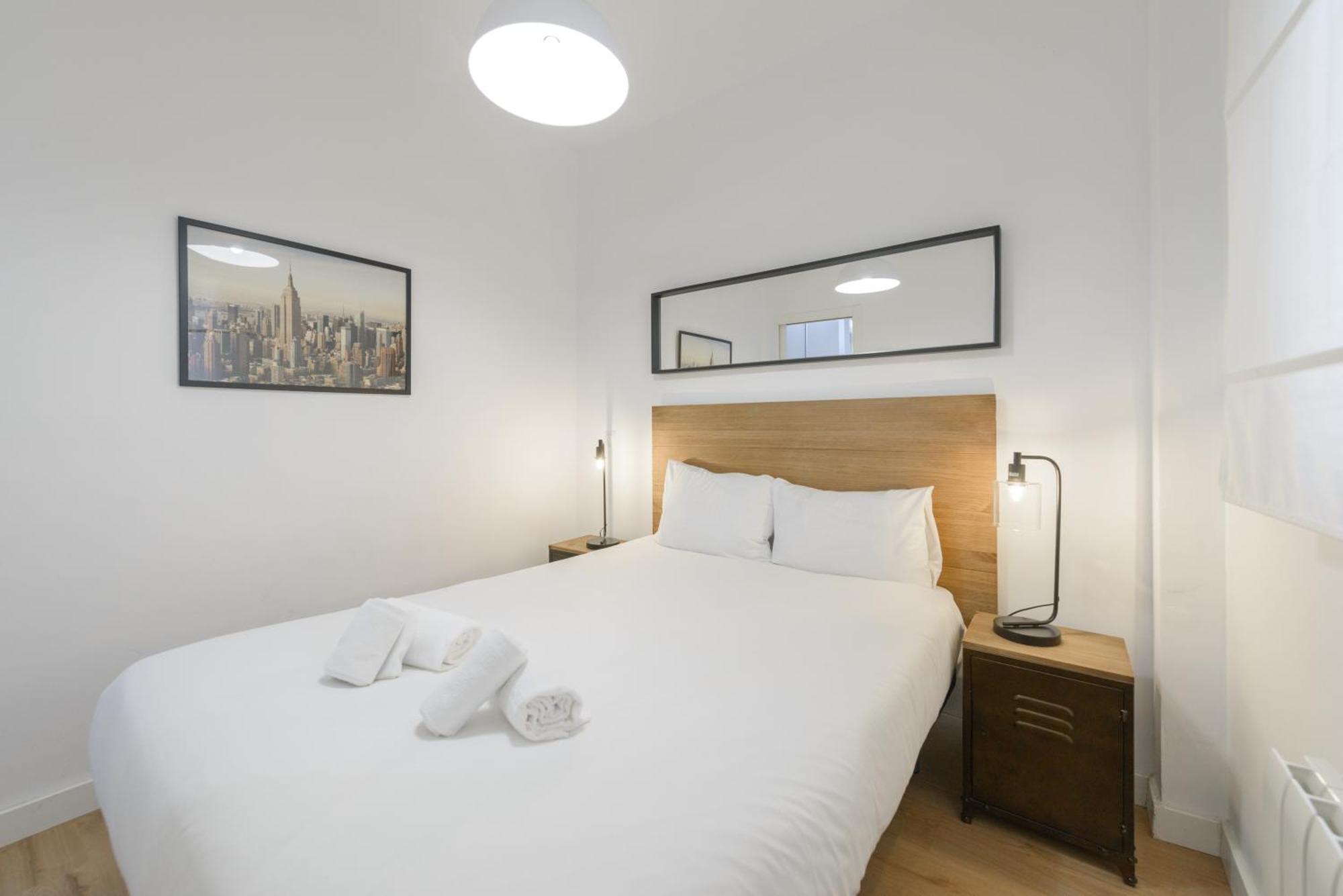 Avila Calle, Precioso Estudio En Santiago Bernabeu-Estrecho En Segundo Piso Sin Ascensor Appartement Madrid Buitenkant foto