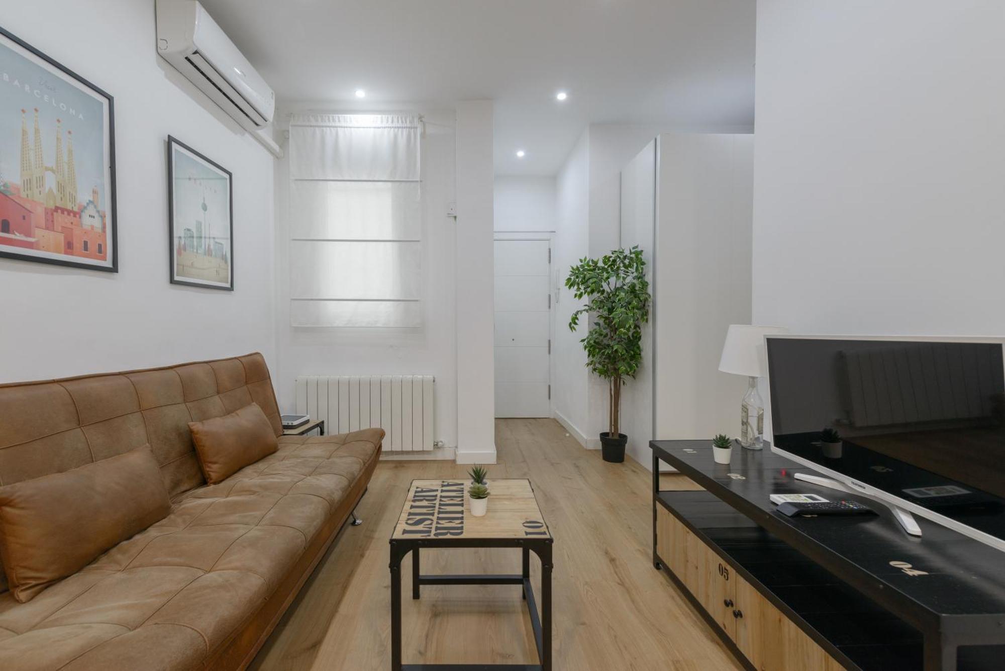 Avila Calle, Precioso Estudio En Santiago Bernabeu-Estrecho En Segundo Piso Sin Ascensor Appartement Madrid Buitenkant foto