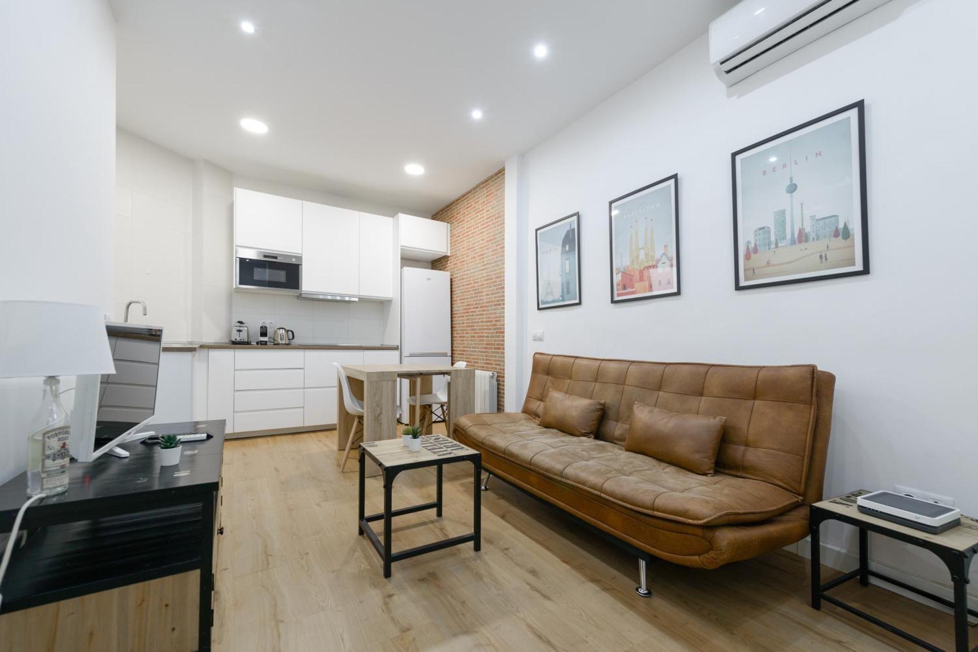 Avila Calle, Precioso Estudio En Santiago Bernabeu-Estrecho En Segundo Piso Sin Ascensor Appartement Madrid Buitenkant foto